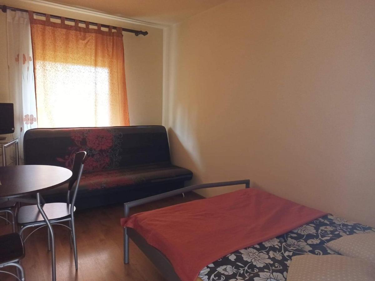 Przylesie Apartment Униейов Екстериор снимка